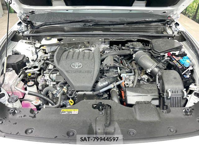 Toyota Crown Crossover 2022-12 8335317-18