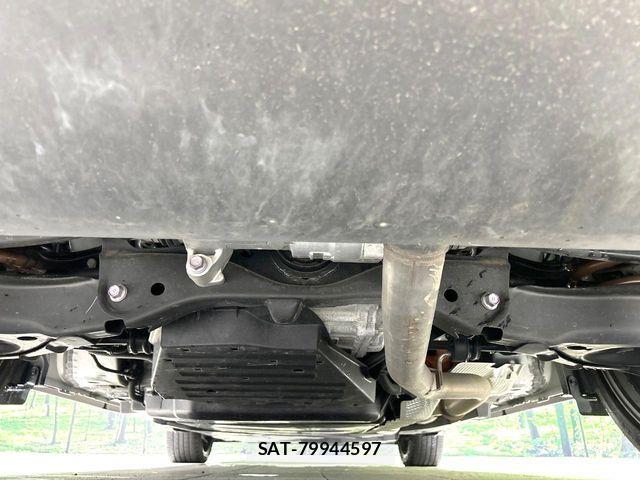 Toyota Crown Crossover 2022-12 8335317-19