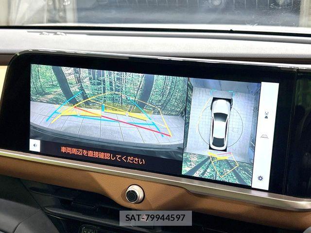 Toyota Crown Crossover 2022-12 8335317-3