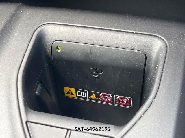Toyota Crown Crossover 2023-08 8354205-5