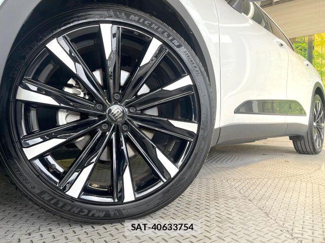 Toyota Crown Crossover 2025-01 8354203-12