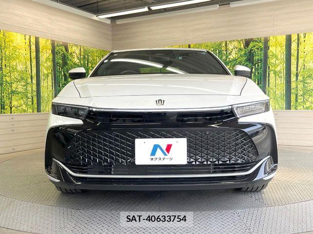 Toyota Crown Crossover 2025-01 8354203-13