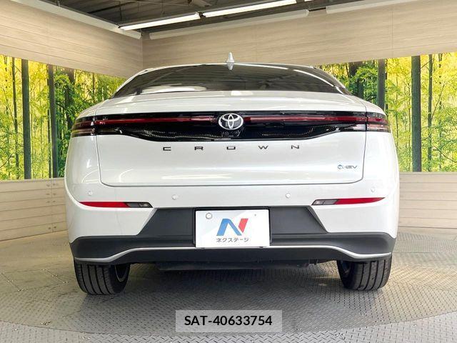 Toyota Crown Crossover 2025-01 8354203-14