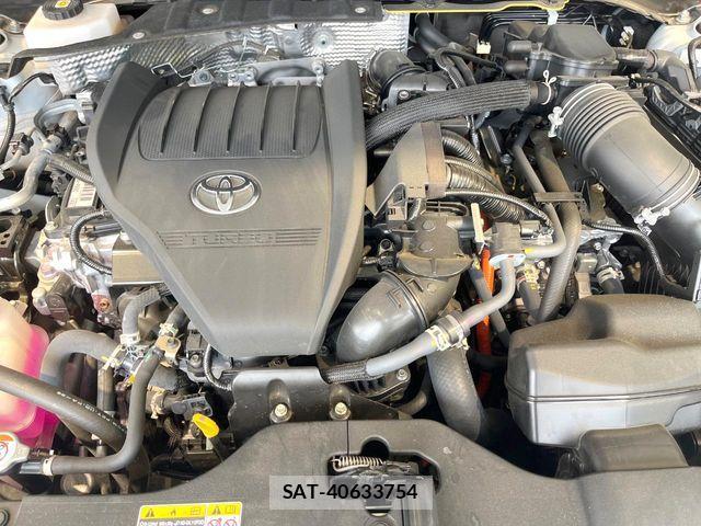 Toyota Crown Crossover 2025-01 8354203-19