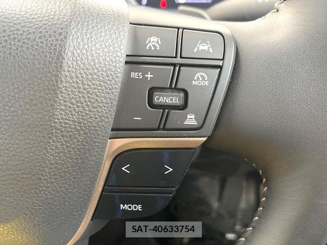Toyota Crown Crossover 2025-01 8354203-5