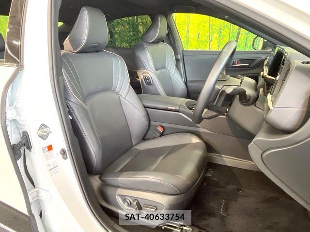 Toyota Crown Crossover 2025-01 8354203-7