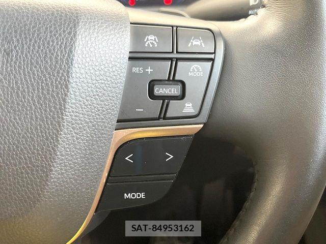 Toyota Crown Crossover 2023-08 8354204-6
