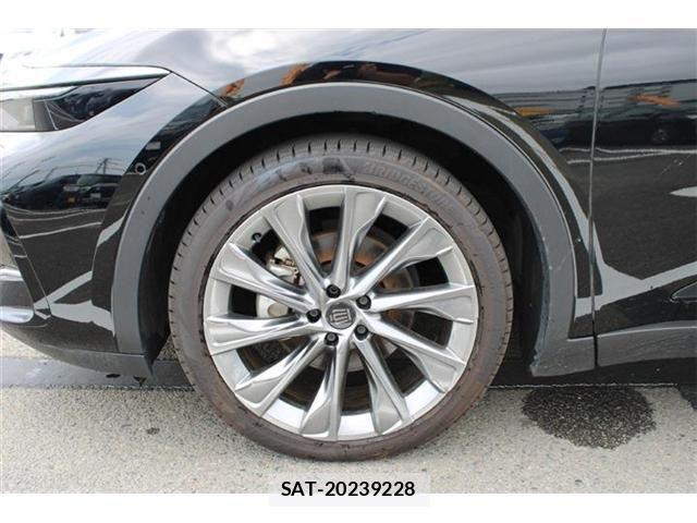 Toyota Crown Crossover 2024-12 8365254-14
