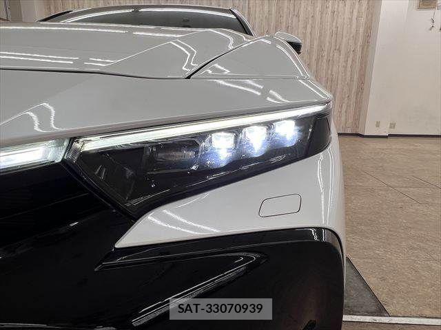 Toyota Crown Crossover 2023-07 8365255-10