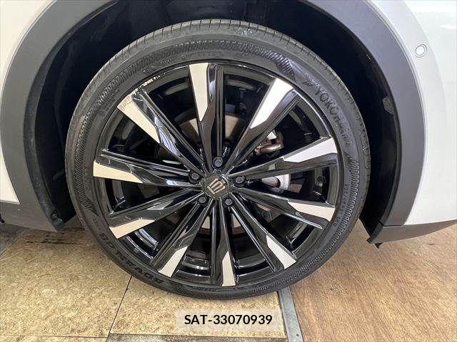 Toyota Crown Crossover 2023-07 8365255-11