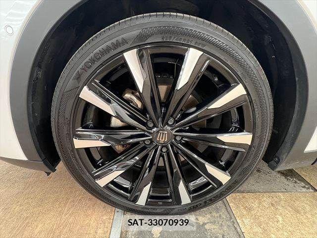 Toyota Crown Crossover 2023-07 8365255-23