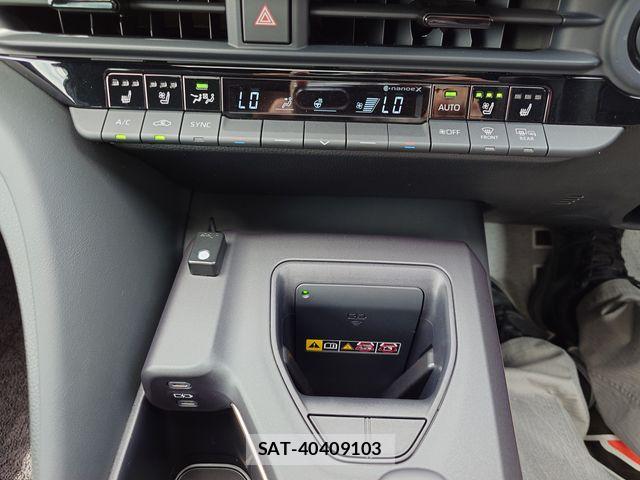 Toyota Crown Crossover 2023-01 8365251-16
