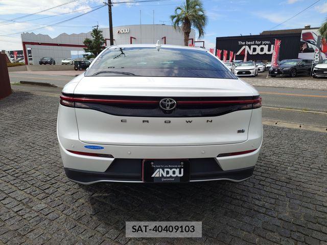 Toyota Crown Crossover 2023-01 8365251-6