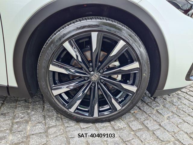 Toyota Crown Crossover 2023-01 8365251-7