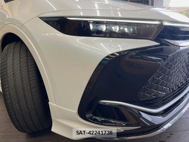 Toyota Crown Crossover 2023-06 8365249-11
