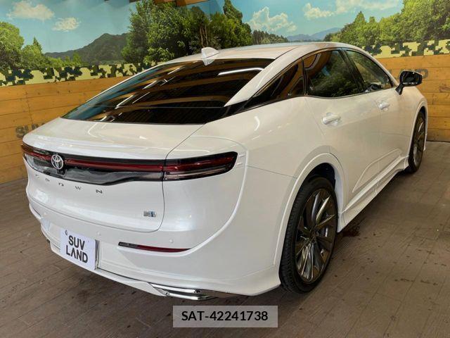Toyota Crown Crossover 2023-06 8365249-16