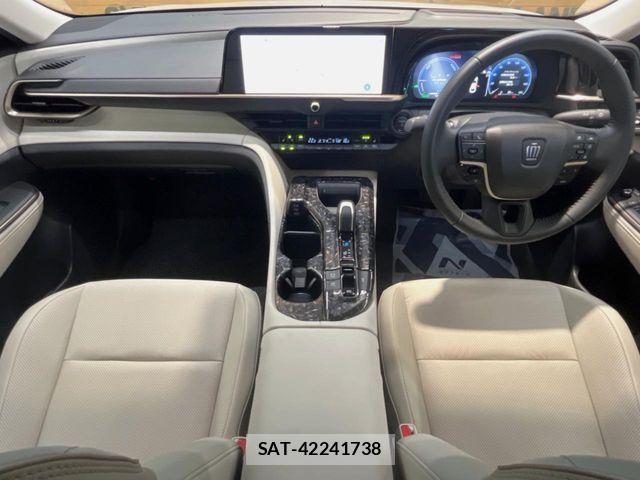 Toyota Crown Crossover 2023-06 8365249-1