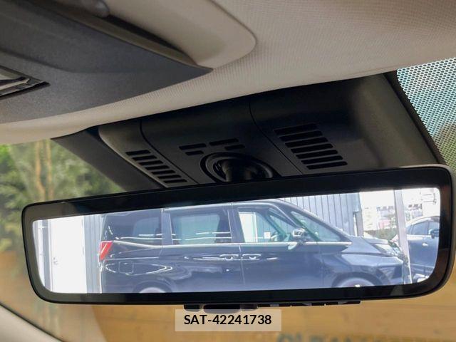 Toyota Crown Crossover 2023-06 8365249-6