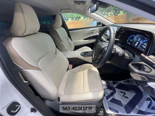 Toyota Crown Crossover 2023-06 8365249-8