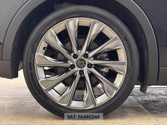 Toyota Crown Crossover 2023-06 8365257-23