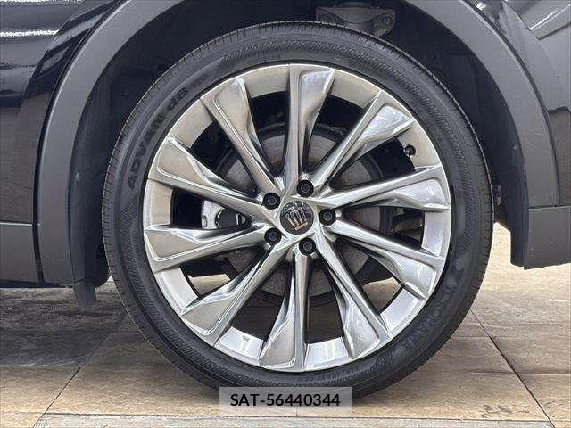 Toyota Crown Crossover 2023-06 8365257-24