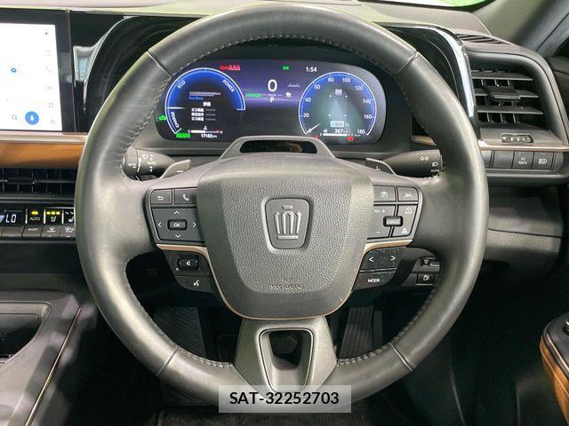 Toyota Crown Crossover 2023-03 8365252-10