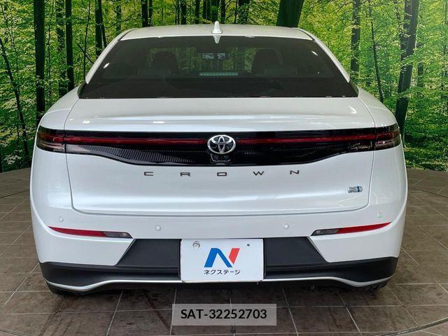 Toyota Crown Crossover 2023-03 8365252-14