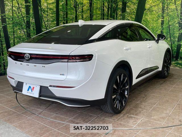 Toyota Crown Crossover 2023-03 8365252-16