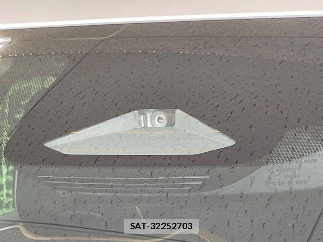 Toyota Crown Crossover 2023-03 8365252-5