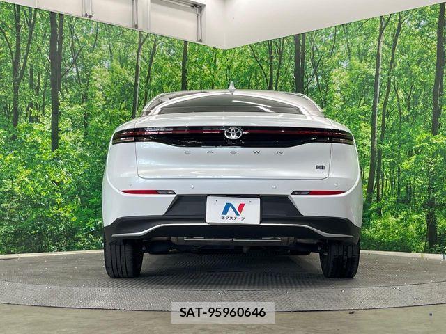 Toyota Crown Crossover 2023-09 8365253-14