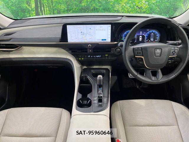 Toyota Crown Crossover 2023-09 8365253-1