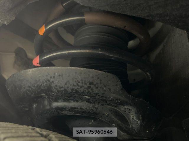 Toyota Crown Crossover 2023-09 8365253-19