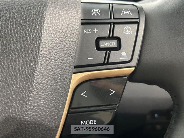 Toyota Crown Crossover 2023-09 8365253-3