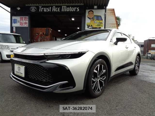Toyota Crown Crossover 2023-10 8365256-0