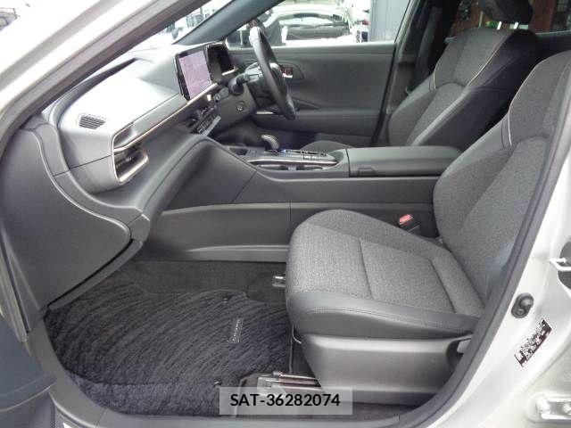 Toyota Crown Crossover 2023-10 8365256-15