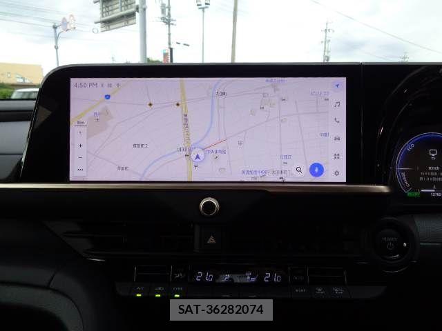 Toyota Crown Crossover 2023-10 8365256-6