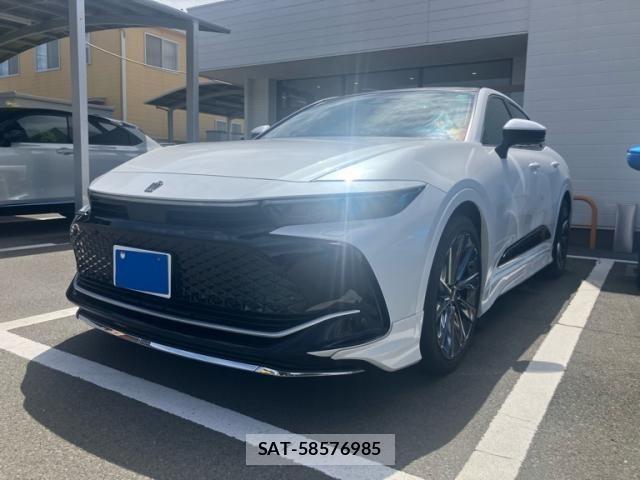 Toyota Crown Crossover 2022-11 8411757-1