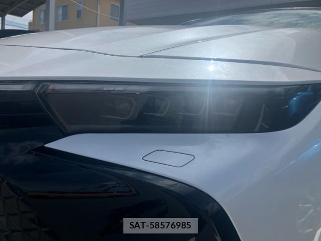 Toyota Crown Crossover 2022-11 8411757-5