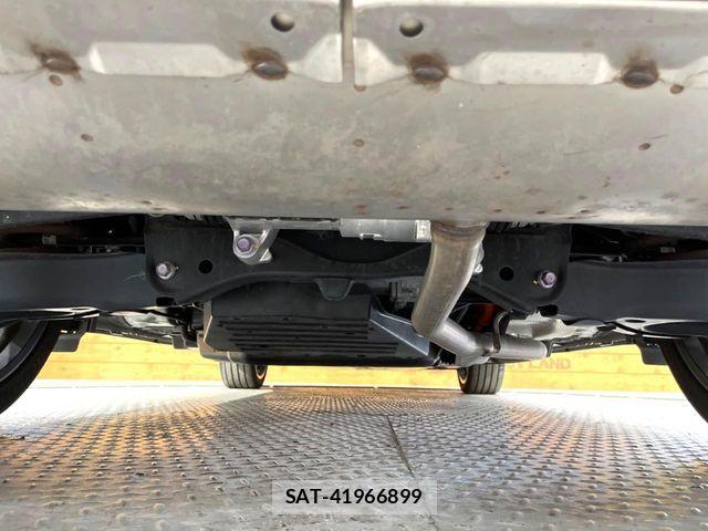 Toyota Crown Crossover 2023-07 8438018-17