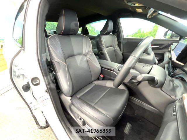 Toyota Crown Crossover 2023-07 8438018-7