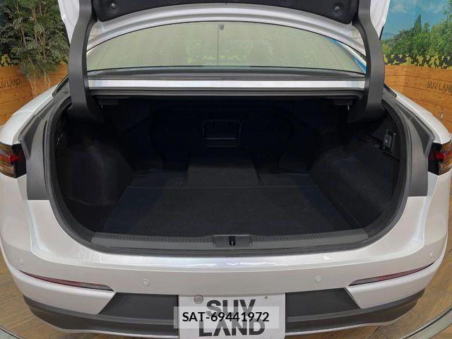 Toyota Crown Crossover 2023-08 8457210-9