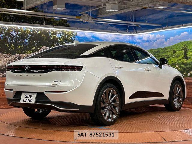 Toyota Crown Crossover 2024-02 8457211-16