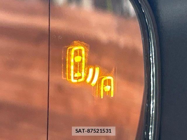 Toyota Crown Crossover 2024-02 8457211-4