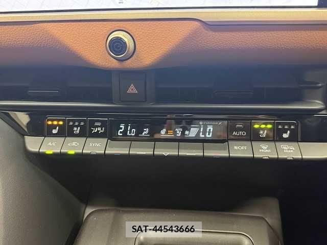 Toyota Crown Crossover 2023-05 8485195-9