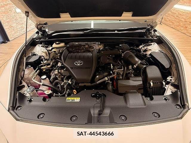 Toyota Crown Crossover 2023-05 8485195-13