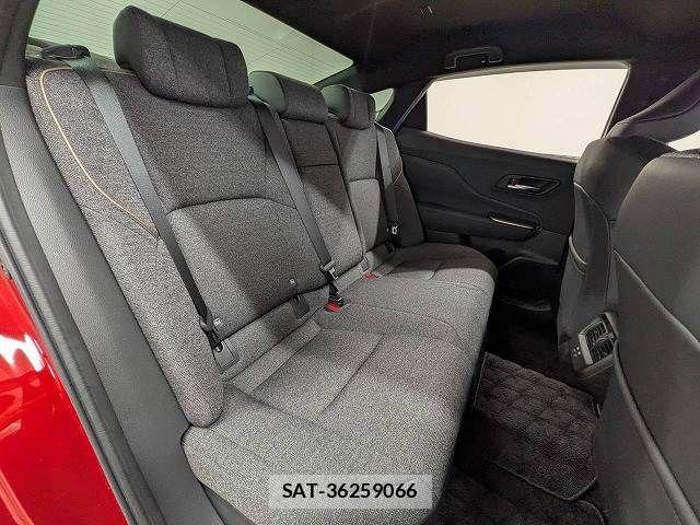 Toyota Crown Crossover 2023-07 8485200-11