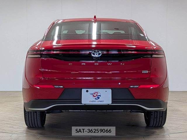Toyota Crown Crossover 2023-07 8485200-15