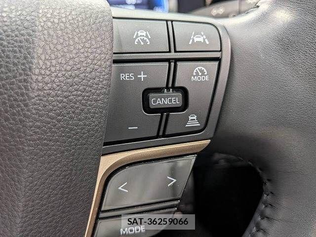 Toyota Crown Crossover 2023-07 8485200-4