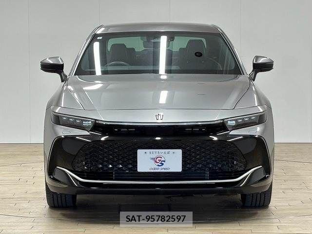 Toyota Crown Crossover 2023-07 8485199-14