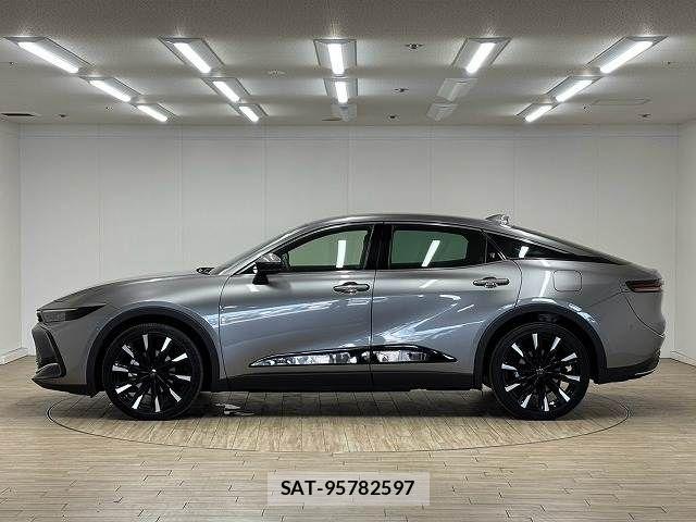 Toyota Crown Crossover 2023-07 8485199-16